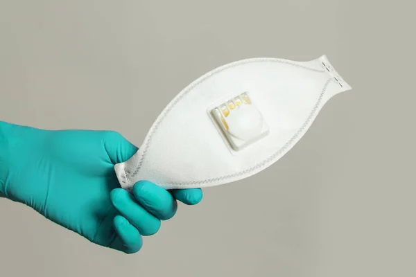 Medical Filtering Face Piece Mask Doctor Nurse Hand Safety Virus — Stock Photo, Image