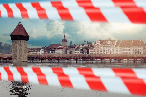 Turm Brücke Und Fluss Luzern Schweiz Mit Warnband Geschlossene Historische — Stockfoto