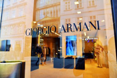 Giorgio armani mağaza