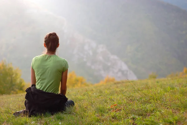 Yalnız ve melankoli