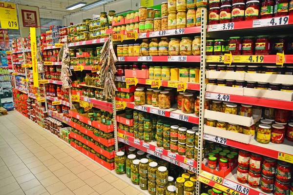 Lebensmittel im Supermarkt — Stockfoto