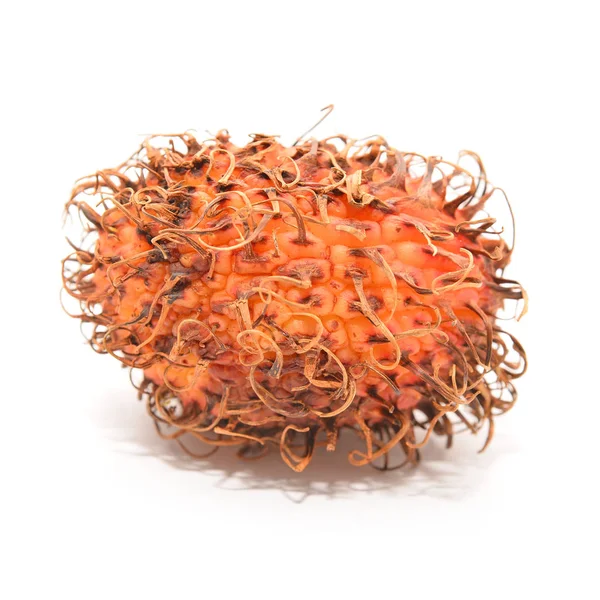 Fruto do rambutão isolado — Fotografia de Stock
