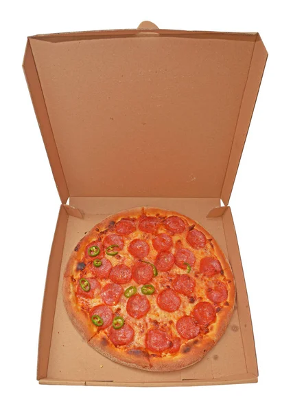 Пицца салями изолированы — стоковое фото