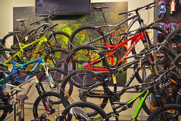 Mountain bicycle store — Stock Photo, Image