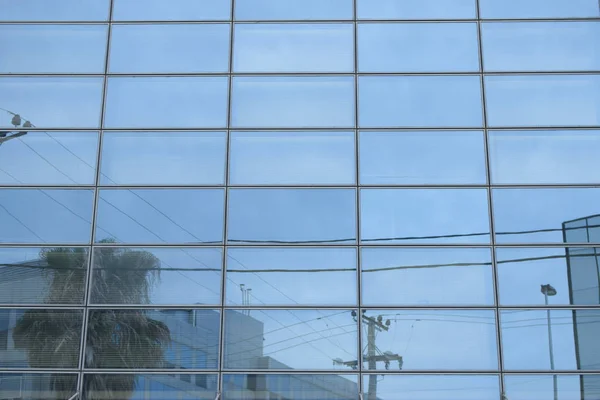 Fenêtres de bâtiment de paysage urbain — Photo