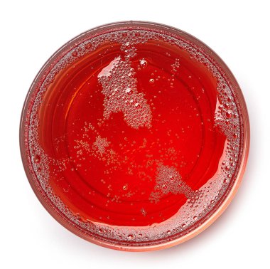 Kırmızı soda içecek