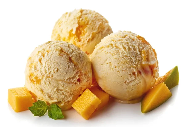 Tres bolas de helado de mango — Foto de Stock