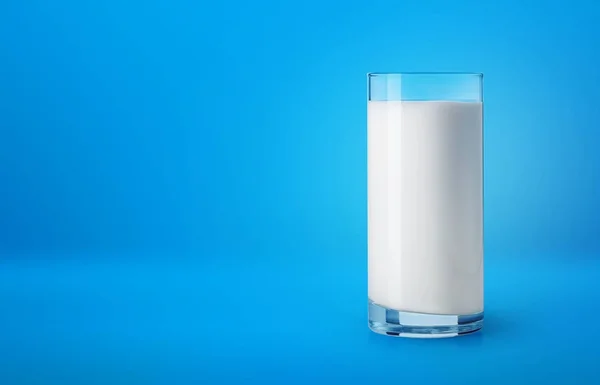 Ποτήρι γάλα σε μπλε φόντο — Φωτογραφία Αρχείου