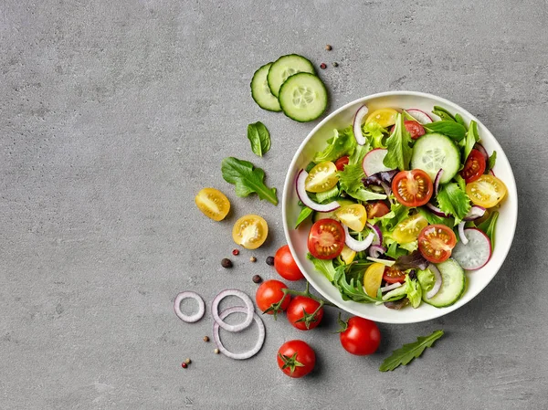 Tigela de salada vegetal saudável — Fotografia de Stock