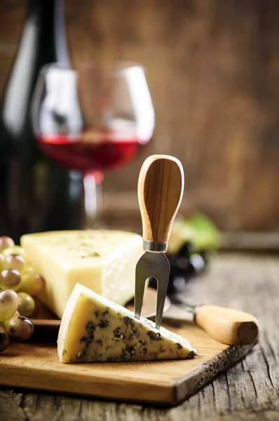 Vino y queso —  Fotos de Stock