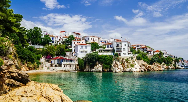 Vista del casco antiguo de la isla de Skiathos, Esporadas, Grecia . —  Fotos de Stock