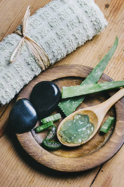 Vista superior del producto cosmético de spa y bienestar de aloe vera para la piel —  Fotos de Stock