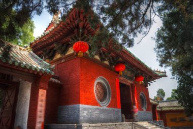 Shaolin bir Budist manastır olduğunu