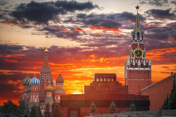 Praça vermelha é o principal símbolo da Rússia — Fotografia de Stock