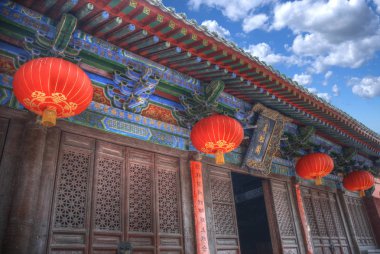 Shaolin orta Çin Budist manastırda olduğunu.