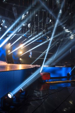 Sahne Alanı'nda ışık ışınları