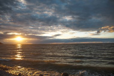 akşam Okyanusu günbatımı