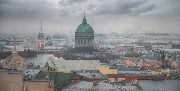 St. Petersburg in winter, view from above. — Stock Photo, Image