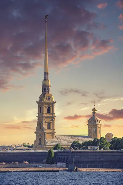 St. Petersburg 'daki Peter ve Paul kalesi. — Stok fotoğraf