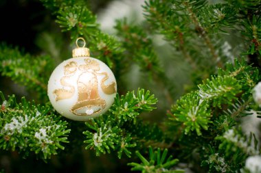 Noel ve yılbaşı oyuncak Noel ağacı üzerinde