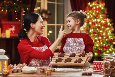 Noel kurabiye pişirme