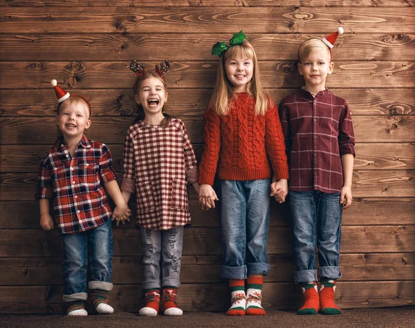 Lindos niños pequeños — Foto de Stock