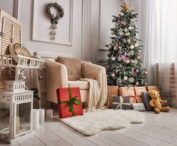 Room decorated for Christmas — Stock Photo, Image