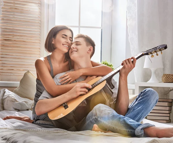 Pareja enamorada —  Fotos de Stock