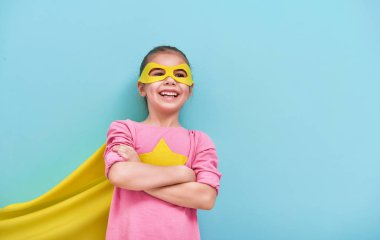 süper kahraman çocuk çalış