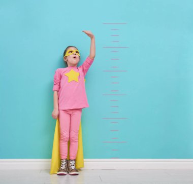 süper kahraman çocuk çalış