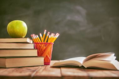 Elma ve yığın kitap