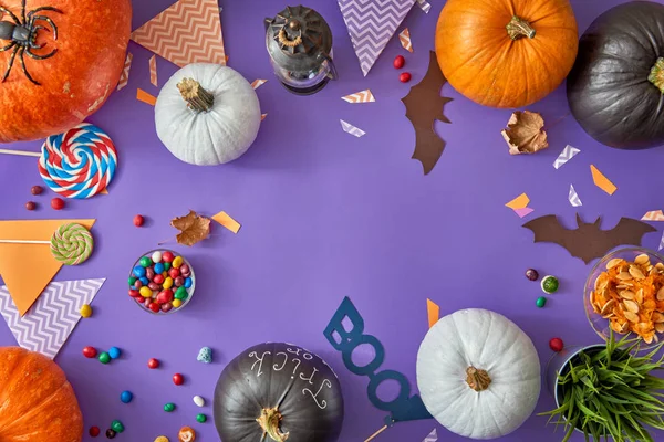 Calabazas en el escritorio — Foto de Stock