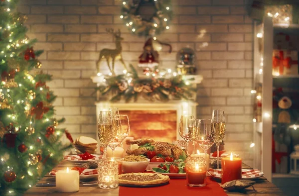 Habitación decorada para Navidad — Foto de Stock