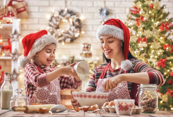 Noel kurabiye pişirme — Stok fotoğraf