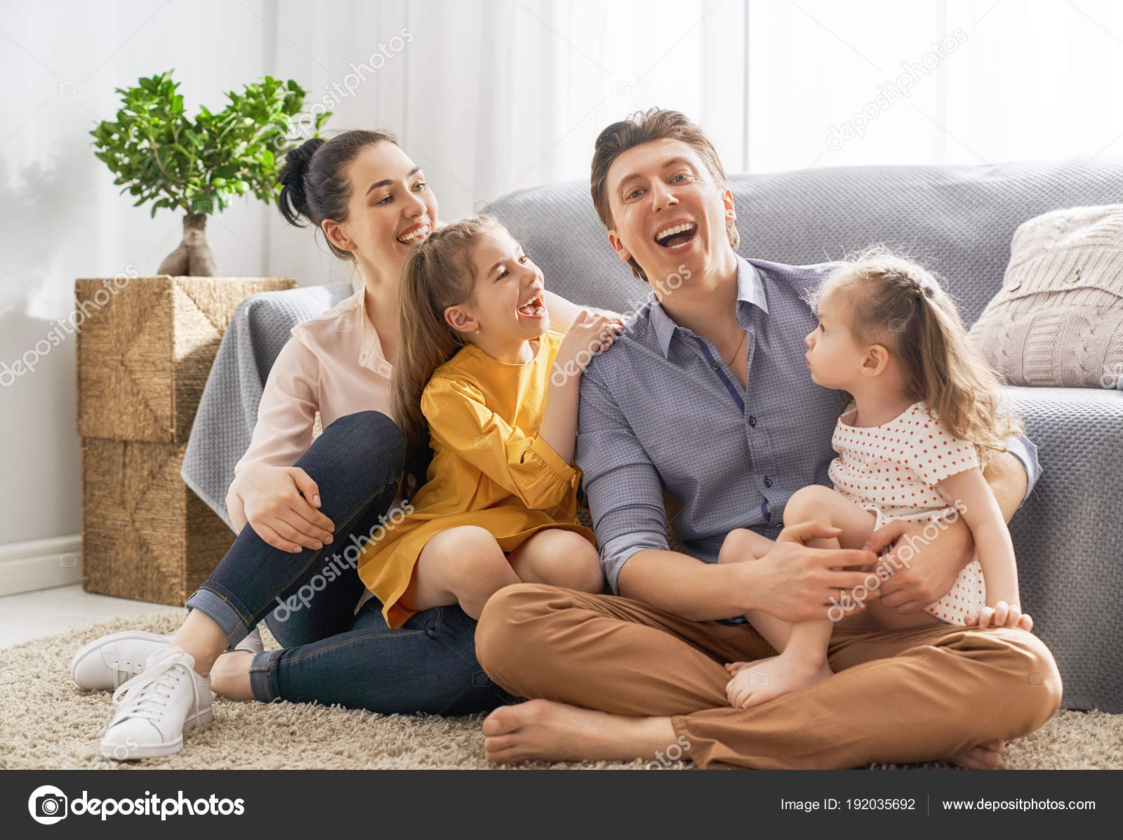 Pictures: loving family | Happy loving family — Stock ...
