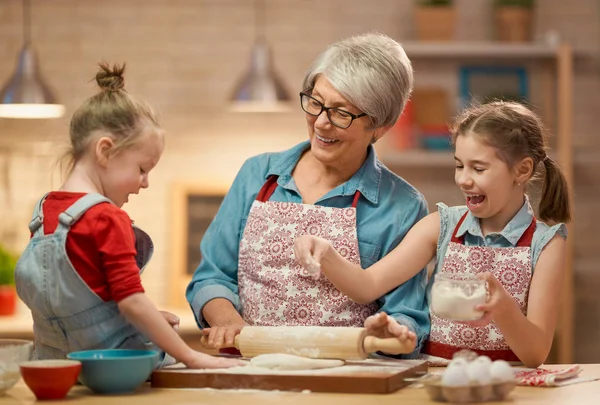 Homemade food and little helper — Stock Photo, Image