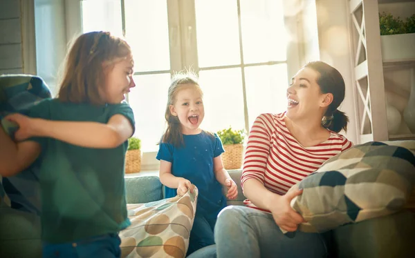 Happy loving family. — Stock Photo, Image