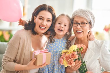 Mutlu Kadınlar Günü! 