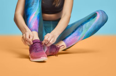 sporcular ayak yakın çekim.