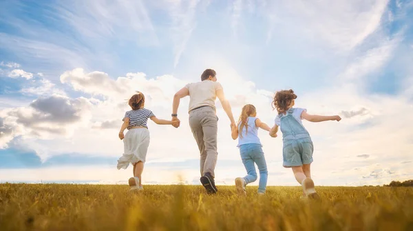 Happy Family Summer Walk Father Daughters Walking Park Enjoying Beautiful — Stock Photo, Image