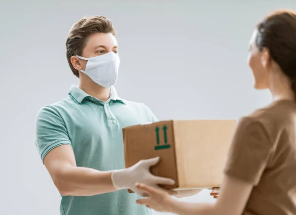 Delivery Man Medical Rubber Gloves Mask Online Shopping Quarantine Woman — Stock Photo, Image