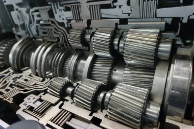 Parlak metal dişli genel biçimi