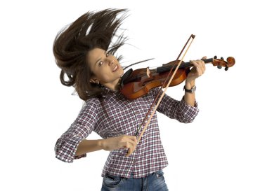 Beyaz arka plan üzerinde Keman çalmaya kadın