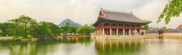 경복궁 궁전입니다. 대한민국입니다. 파노라마 — 스톡 사진