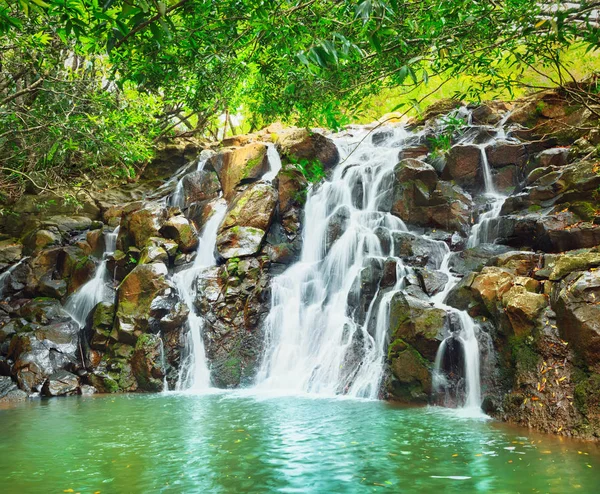 Каскадный водопад Вакоас. Маврикий — стоковое фото