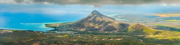 View from the highest peak of Mauritius. Panorama — Stock Photo, Image
