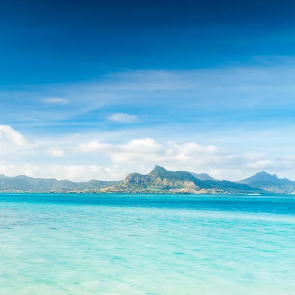Vy över ett hav på dagtid. Mauritius. — Stockfoto