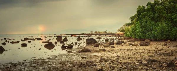 Úžasná krajina při západu slunce. Mauricius. Panorama — Stock fotografie