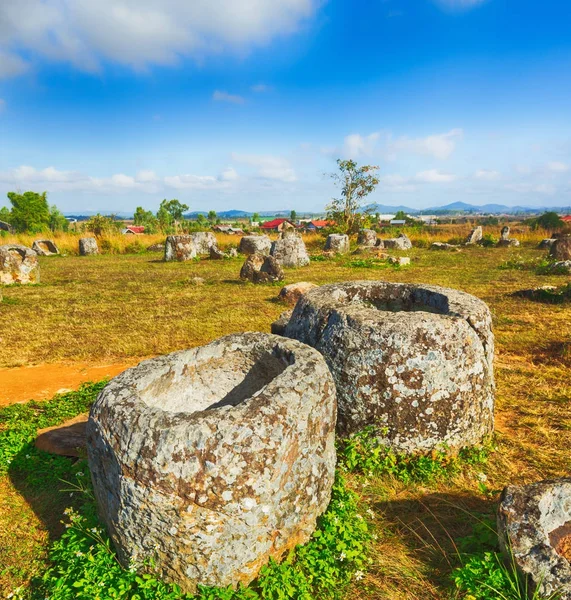 Slätten i burkar. Laos — Stockfoto