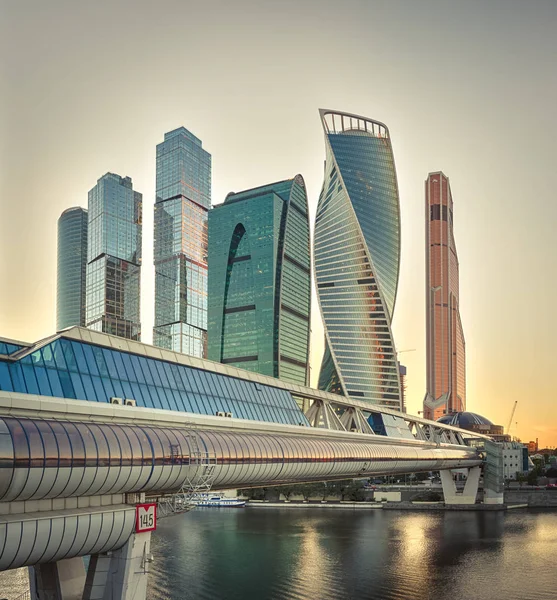 Moskva city vid solnedgången. — Stockfoto